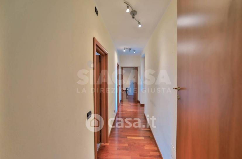 Trilocale in Via Giuseppe Mazzini 31 — foto 12 di 28