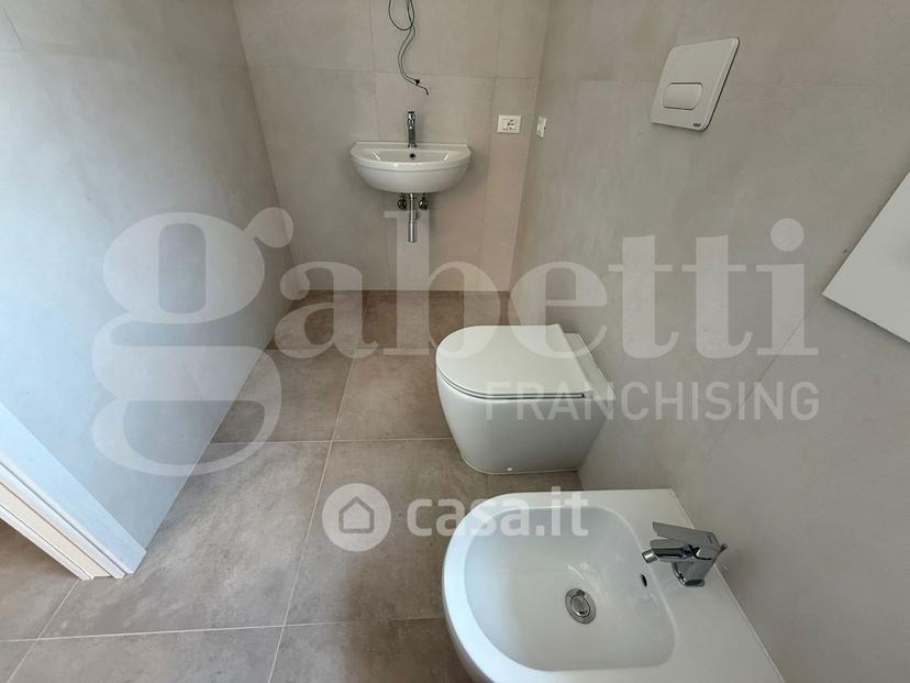 Quadrilocale in Via della Madonna Alta 193 — foto 28 di 34