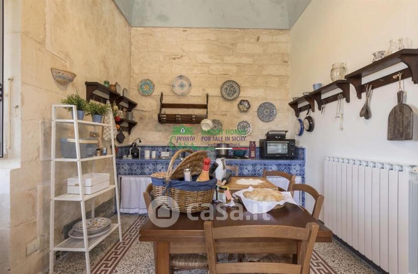 Villa in Strada Provinciale 60 — foto 16 di 35