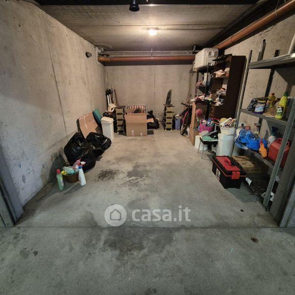 Quadrilocale in Via Torelli 9 — foto 6 di 26