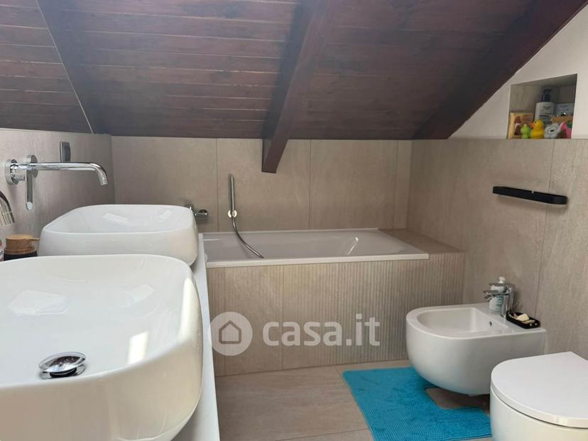 Trilocale in Via Bruno Buozzi 56 — foto 33 di 45