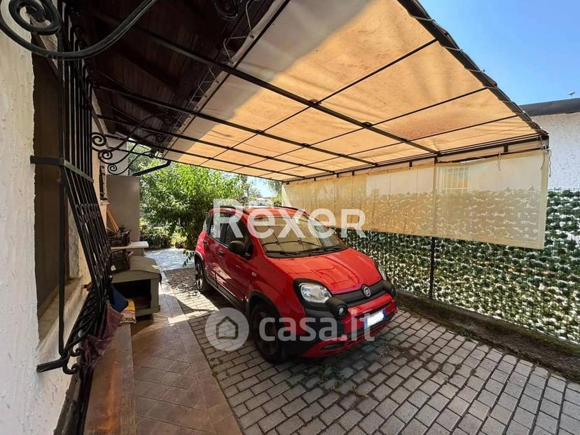 Trilocale in Via delle Ginestre — foto 10 di 26