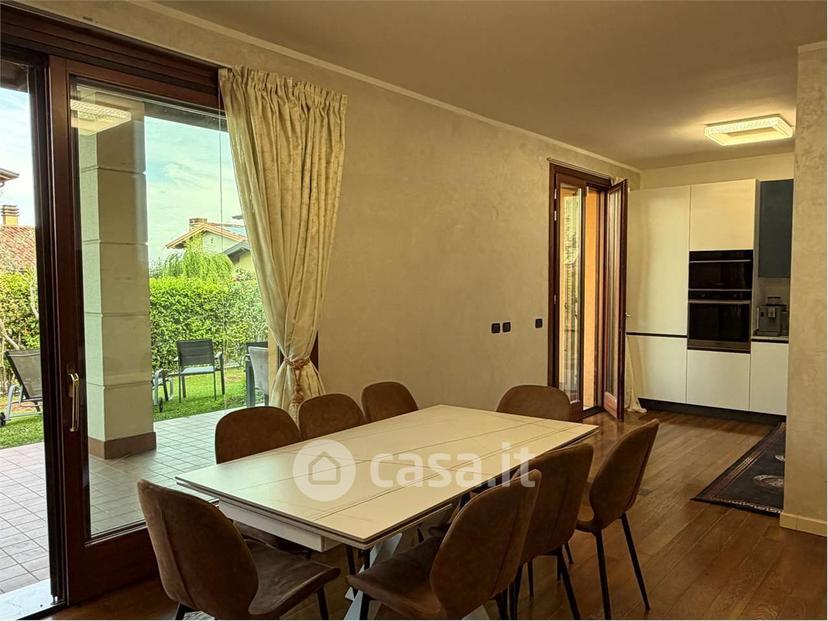 Villa in Via Madonna — foto 12 di 35