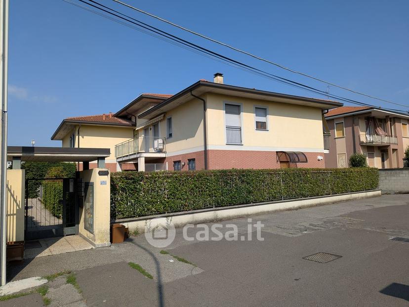 Trilocale in Via G. Pascoli 11 — foto 11 di 31