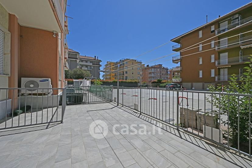 Trilocale in Via degli Aranci 10 — foto 5 di 32