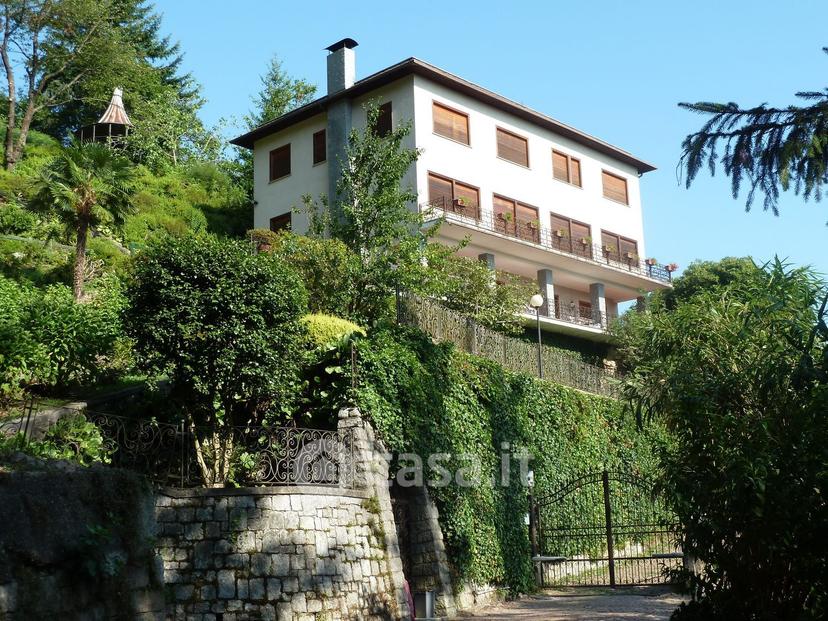 Villa in Via Sempione Nord 91 — foto 24 di 32