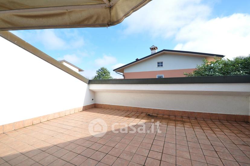 Villa in Via Leonardo da Vinci 35 — foto 12 di 42