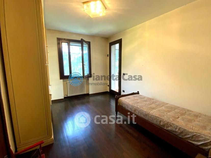 Villa in Via P. Micca — foto 17 di 37