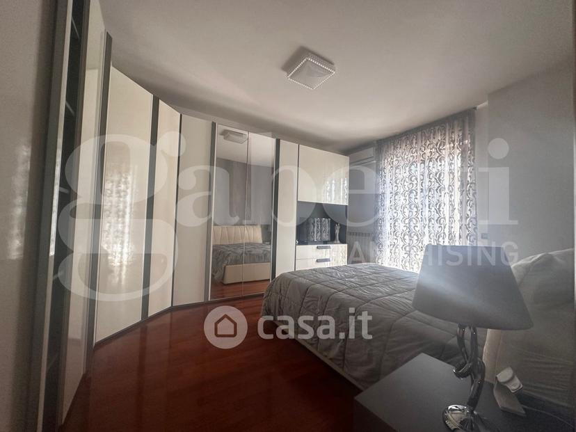 Villa in Via Benvenuto Cellini 9 — foto 14 di 30