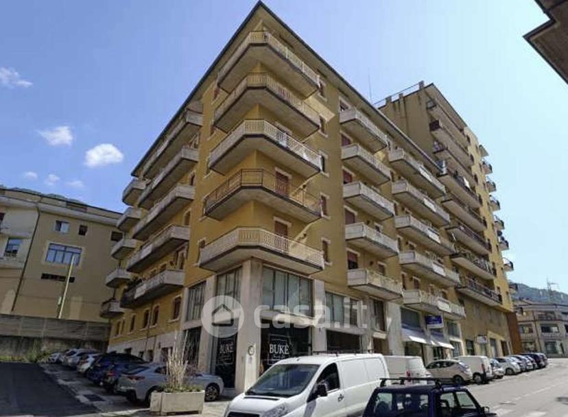 Trilocale in Via Massimo d'Azeglio 87 — foto 12 di 12