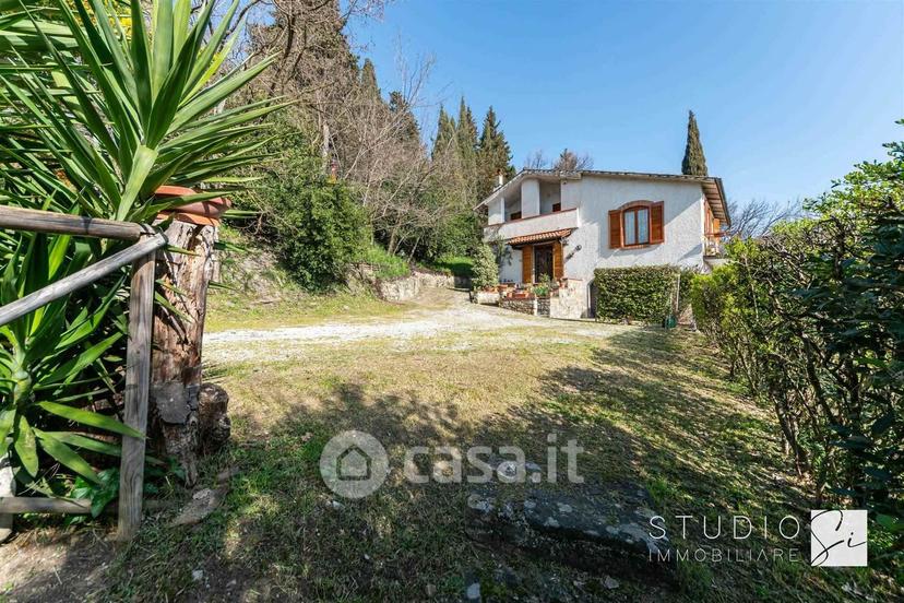 Villa in Via di Burgianico — foto 2 di 50