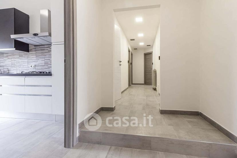 Stanza in Via Alceo Cattalochino 57 — foto 3 di 17
