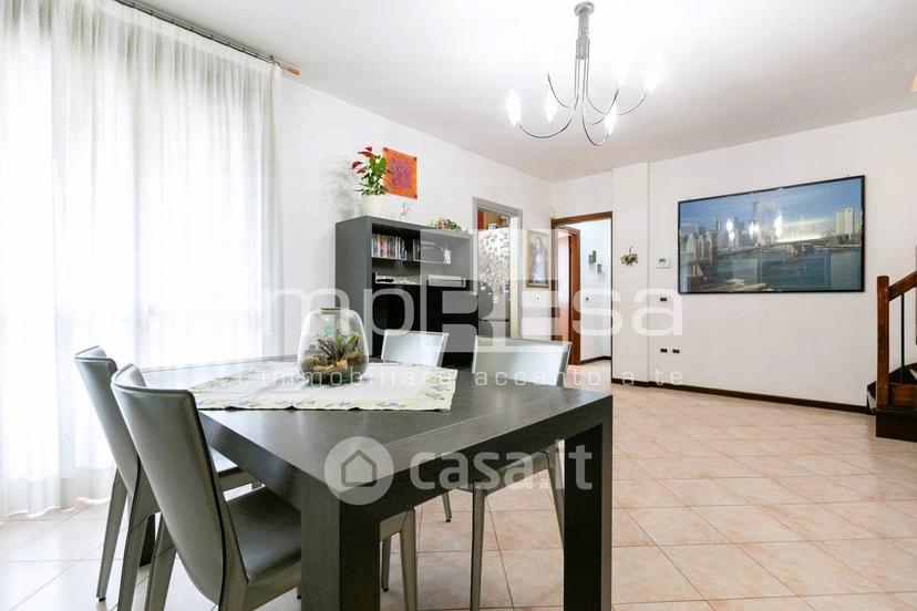 Quadrilocale in Via Ortensie 4 — foto 10 di 45