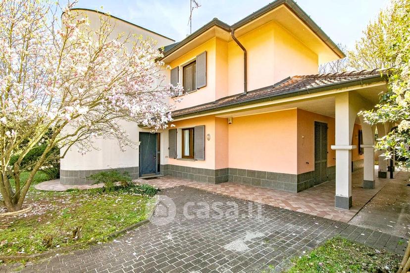 Villa in Via Fratelli Vigorelli — foto 18 di 54