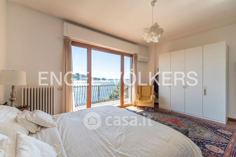 Villa in Via Sempione 164 — foto 20 di 34