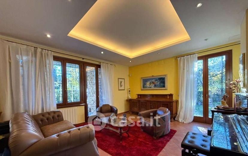 Villa in Via dei Colli — foto 30 di 33