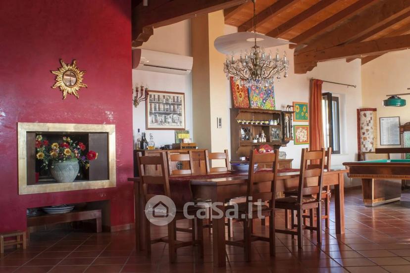 Villa in Contrada Montebello — foto 3 di 53