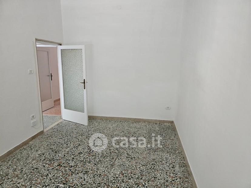 Trilocale in Via Simone de Brado — foto 3 di 9