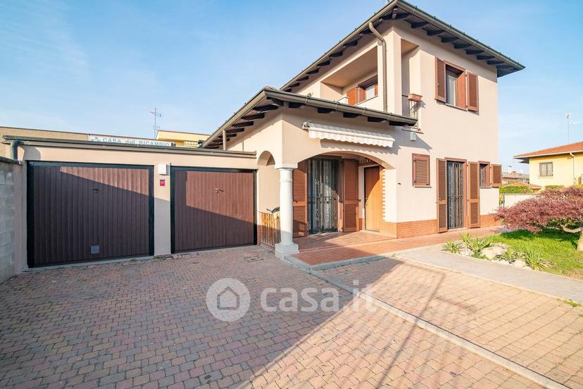 Villa in Via Bruno Buozzi — foto 23 di 42