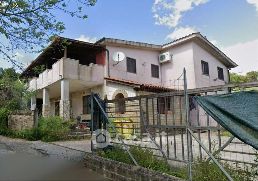 Quadrilocale in Via del Fosso di San Silvestro — foto 25 di 38