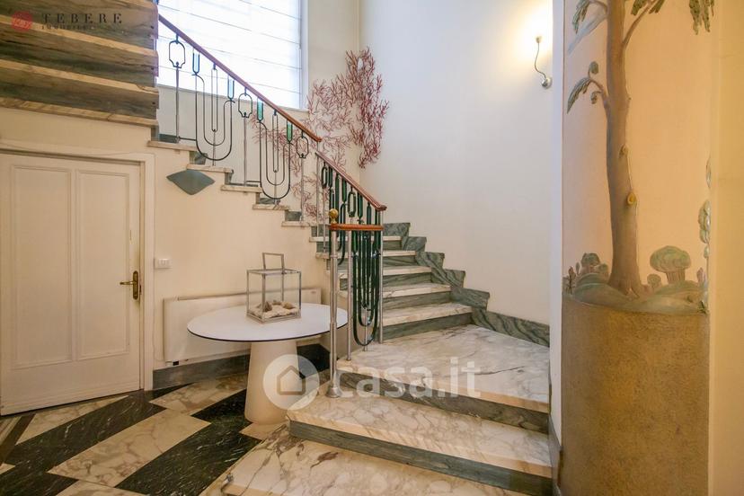 Villa in Corso Leonardo da Vinci 14 — foto 29 di 33