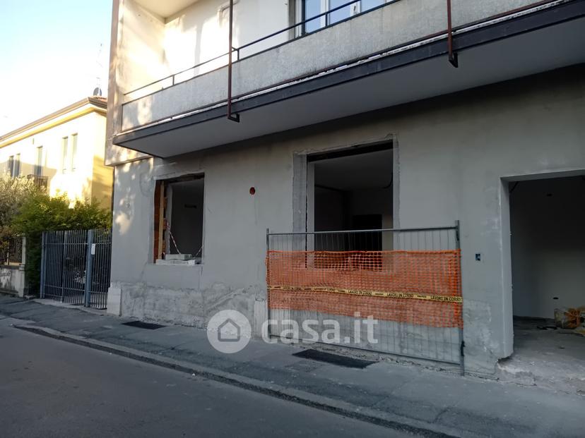 Stanza in Via Co Giuseppe C Martinengo Cesaresco 31 — foto 8 di 40
