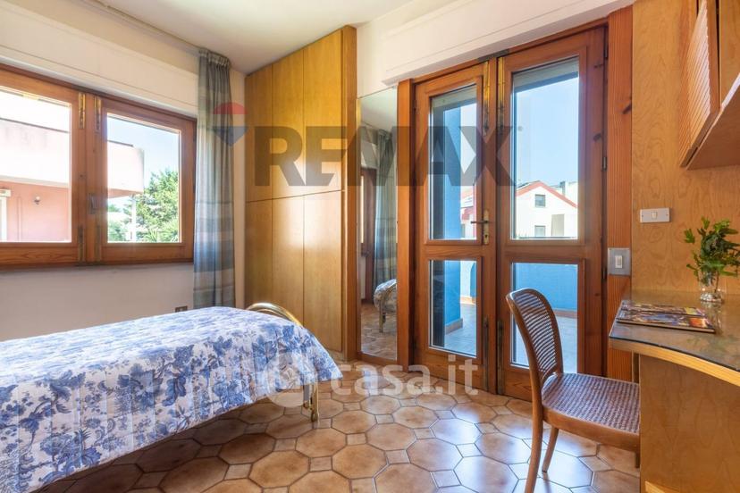 Villa in Via Bartolomeo Colleoni 10 — foto 26 di 46