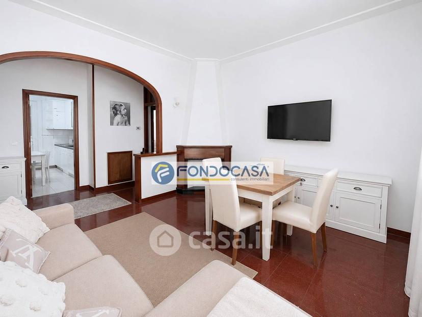 Appartamento in Via Eugenio Montale — foto 4 di 28