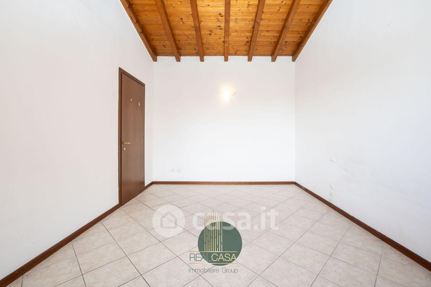 Trilocale in Via Seriola 38