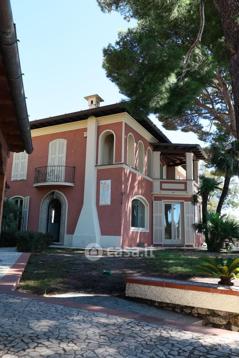 Villa in Roma 10 — foto 61 di 89