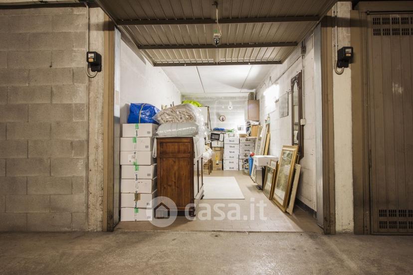 Trilocale in Via Torino 128 — foto 13 di 19