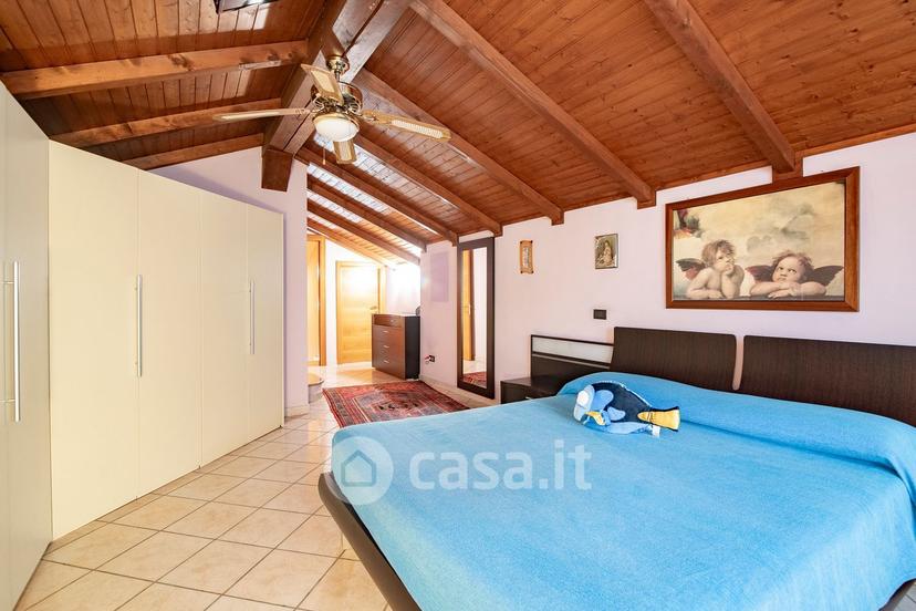 Villa in Via Sandro Pertini 21 — foto 19 di 83