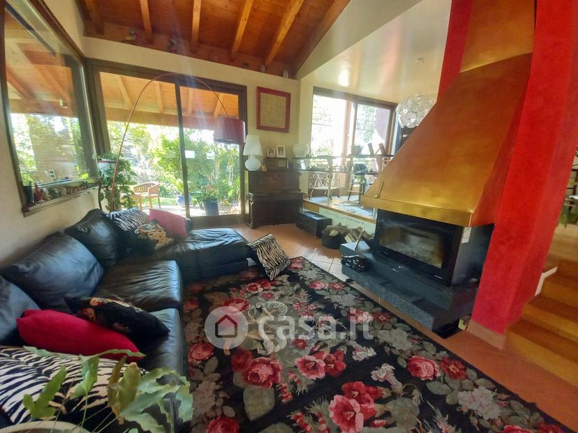 Villa in Via Papa Giovanni Paolo II 15 — foto 12 di 104