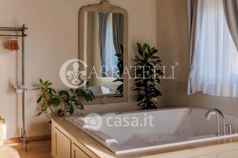 Villa in Via degli Olmi 10 — foto 21 di 62