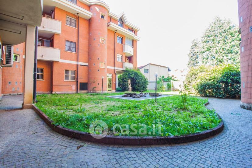 Trilocale in Via Torino 128 — foto 16 di 19