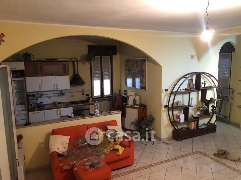 Villa in Via Giacomo Matteotti — foto 4 di 42