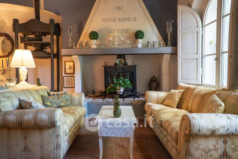 Villa in Via del Merlo — foto 12 di 99