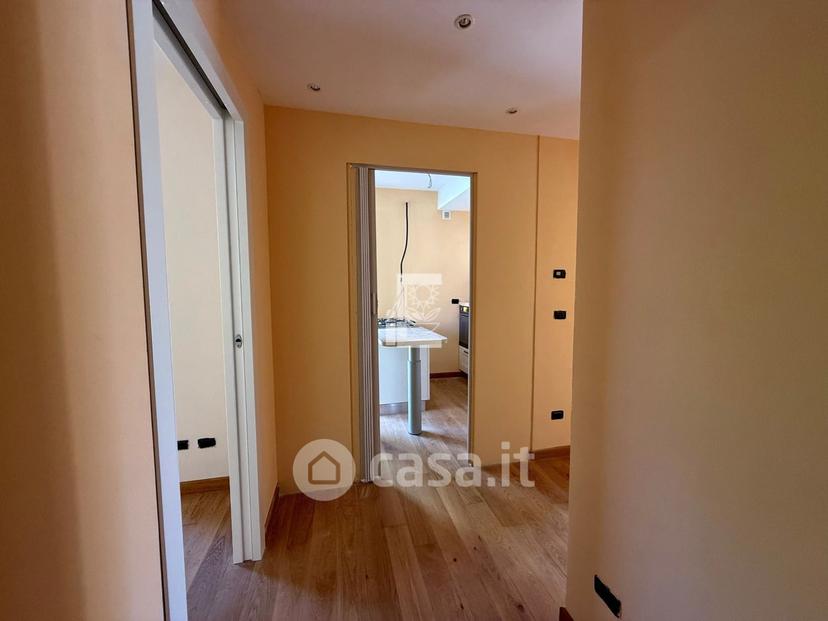 Quadrilocale in Via Pasteur 185 — foto 44 di 44