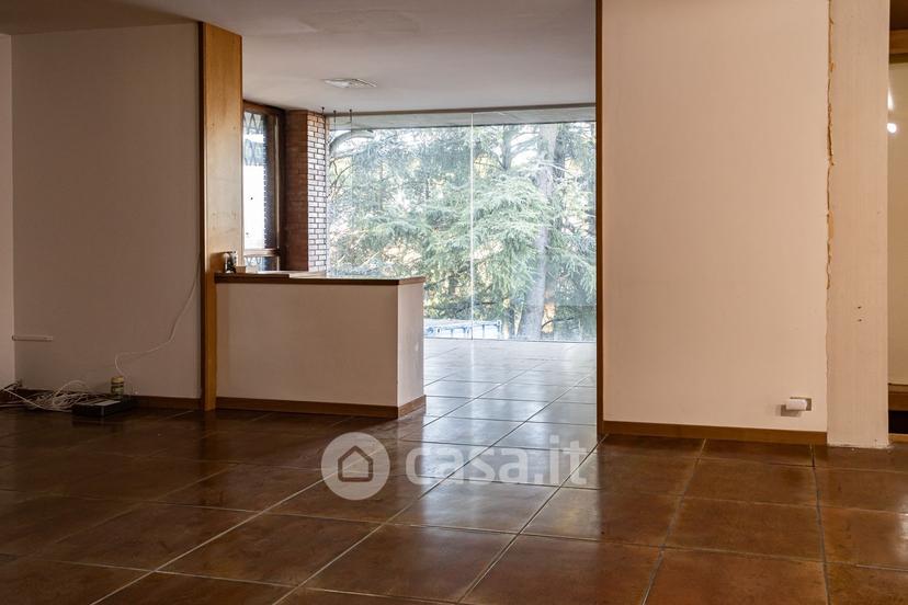 Villa in Via Martiri di Pizzocalvo — foto 15 di 28