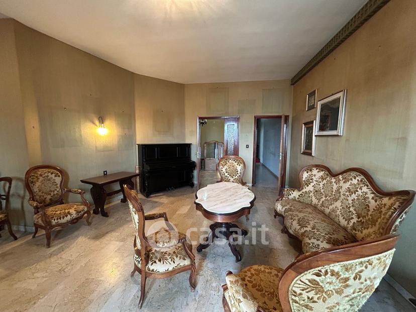 Appartamento in Via Imperatore Adriano — foto 18 di 39