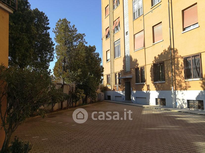 Bilocale in Viale Lombardia 11 — foto 4 di 14