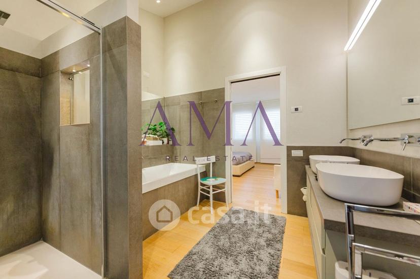 Villa in Via Gemona — foto 17 di 42