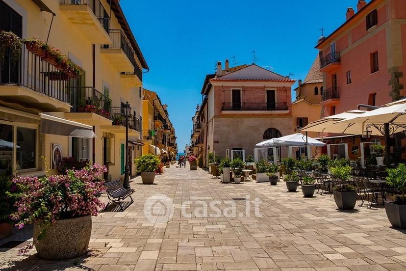 Trilocale in Via Roma 280 — foto 10 di 31