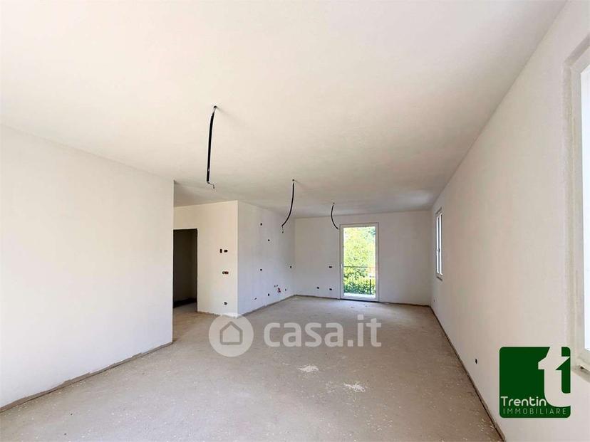 Villa in Via Andrea Baldessari — foto 12 di 23