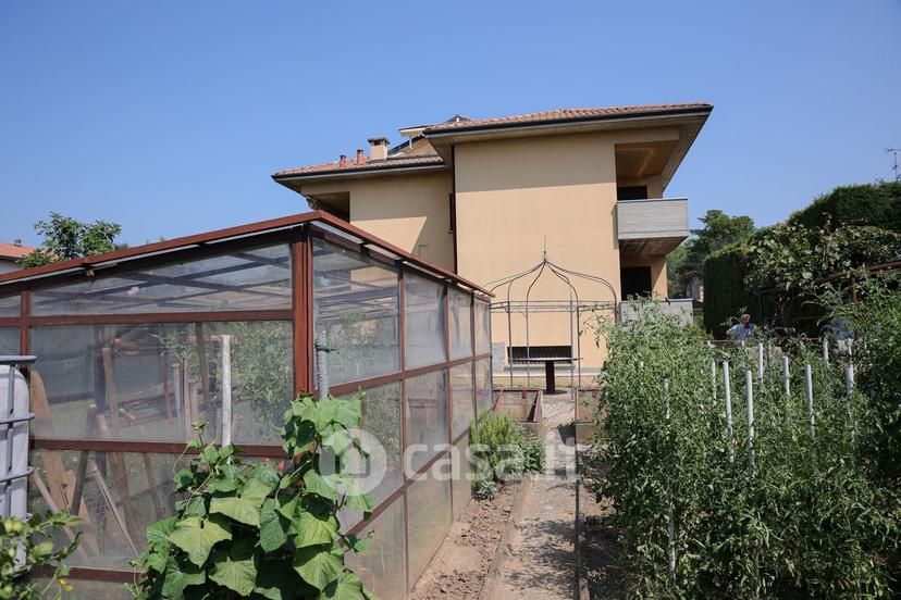 Appartamento in Via Giuseppe Parini 3 — foto 20 di 41