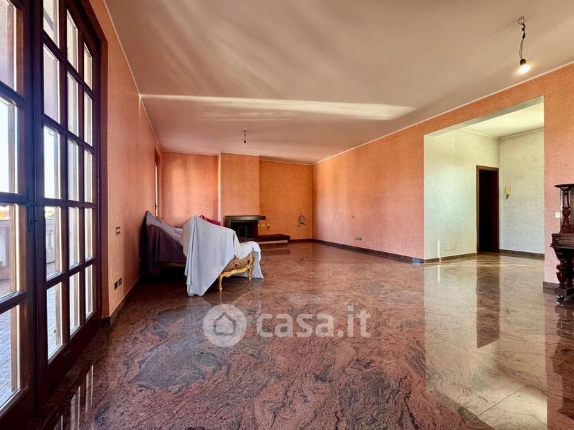 Villa in Via Adige — foto 13 di 45