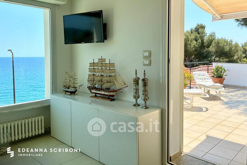 Villa in Via Aurora — foto 29 di 42