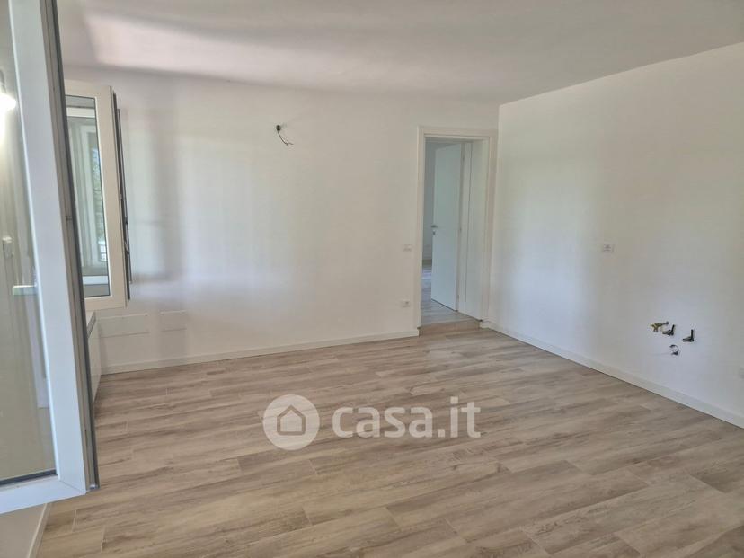 Villa in Via Bredazzane — foto 23 di 26