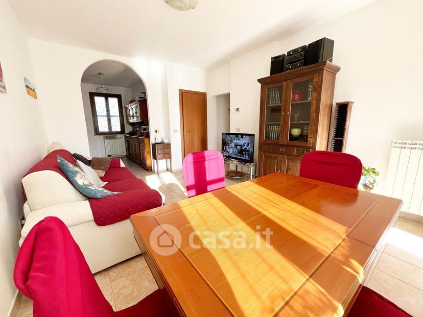 Appartamento in Via U. Bassi — foto 8 di 21
