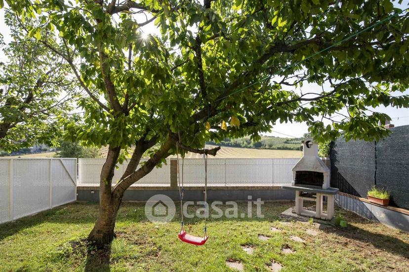 Villa in Via G. Brodolini 49 — foto 9 di 52